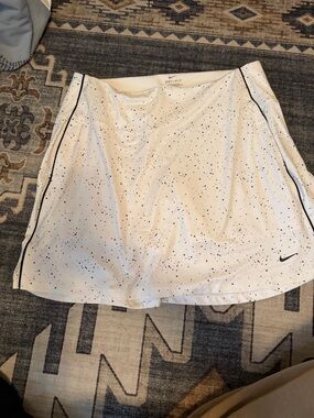 Nike White Speckled Dri-FIT Athletic Skirt with Black Trim